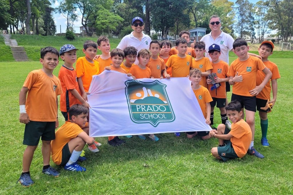 Equipo de Prado School en la Liga F.I.F.E